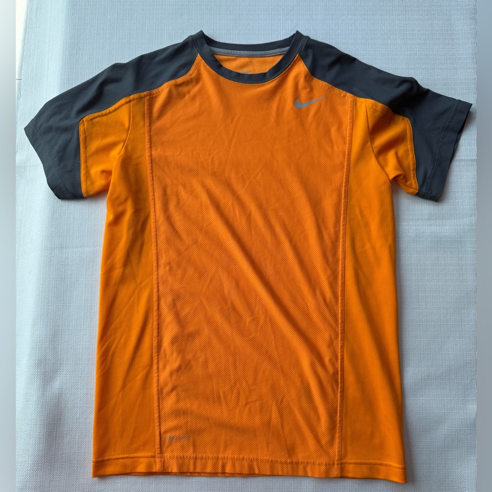 Nike ✔ Dri Fit Orange Black Short Sleeve Breathable T Shirt Size VGUC Youth XL